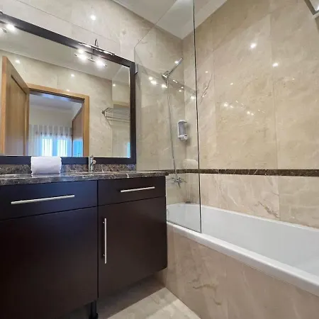 Feriehus Pedra Luxe - Spacious Modern Albufeira