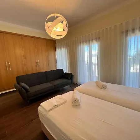 Feriehus Pedra Luxe - Spacious Modern