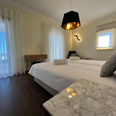 Pedra Luxe - Spacious Modern Feriehus