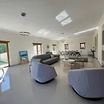 Pedra Luxe - Spacious Modern Αλμπουφέιρα