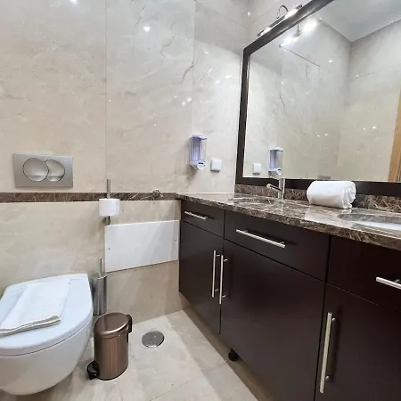 Pedra Luxe - Spacious Modern *