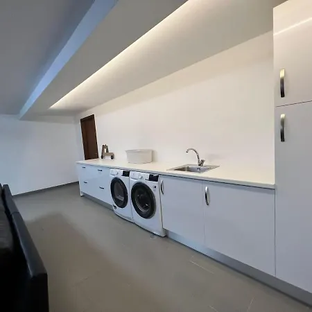 Pedra Luxe - Spacious Modern Villa *